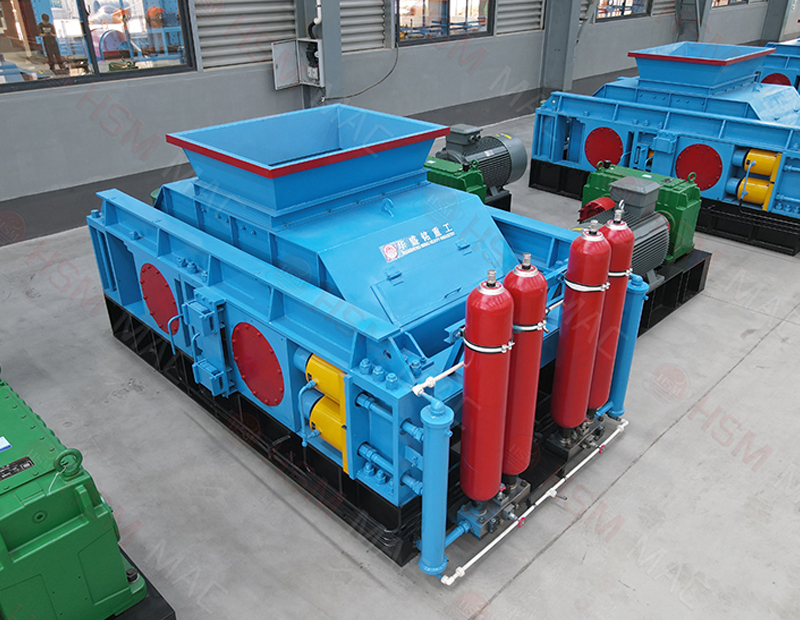 别让耐磨件拖累产量,专破硬料的对辊制砂机这样选