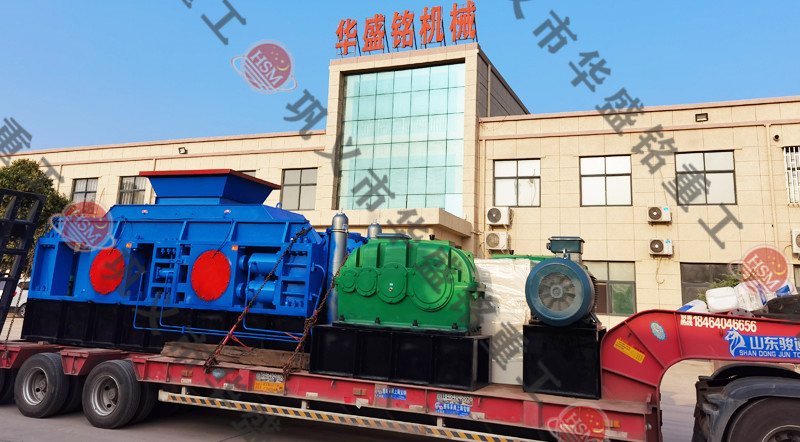 花岗岩制砂机发货现场